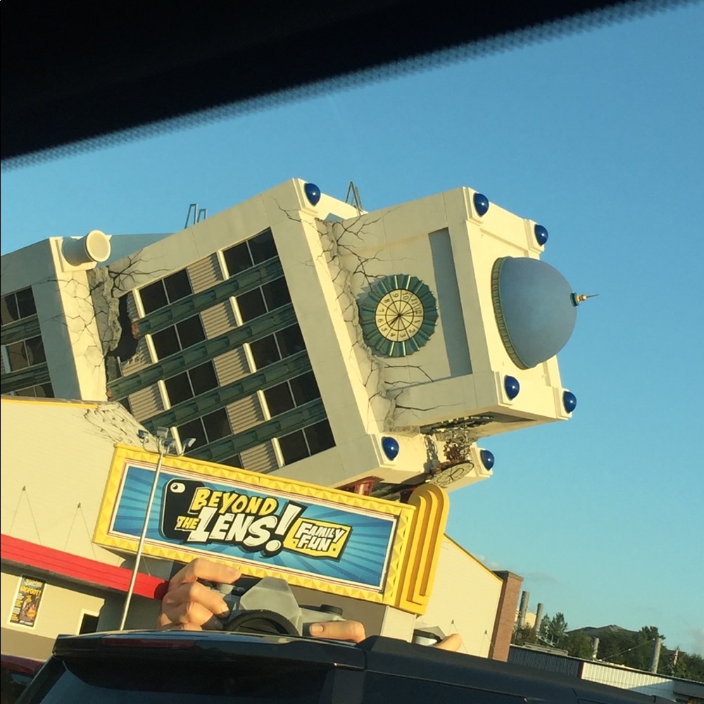 Men’s large club Monaco with tags